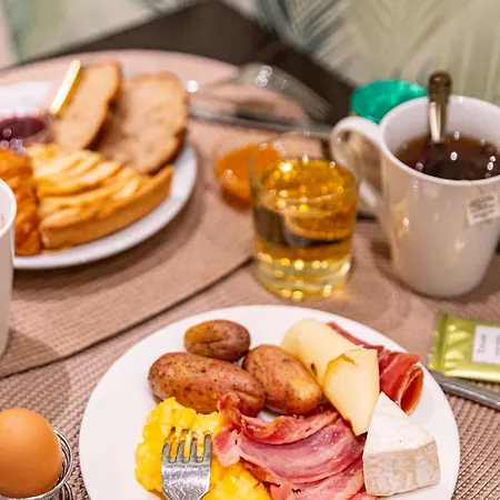 Claude Bernard Saint-germain Hotel