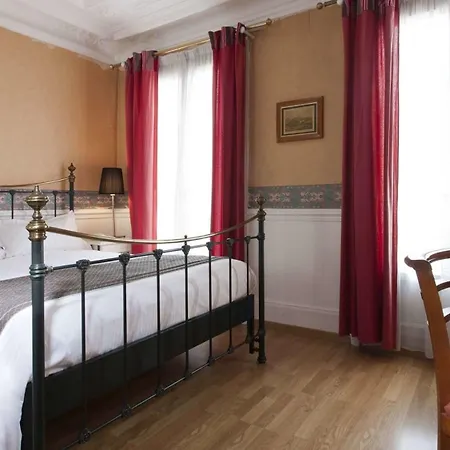 Hotel Claude Bernard Saint-germain 3*