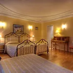 Claude Bernard Saint-germain Szálloda 3*