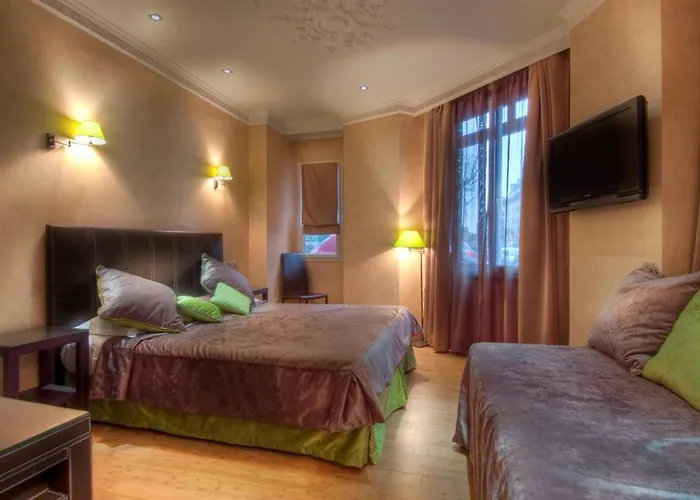 Claude Bernard Saint-germain 3* Parijs