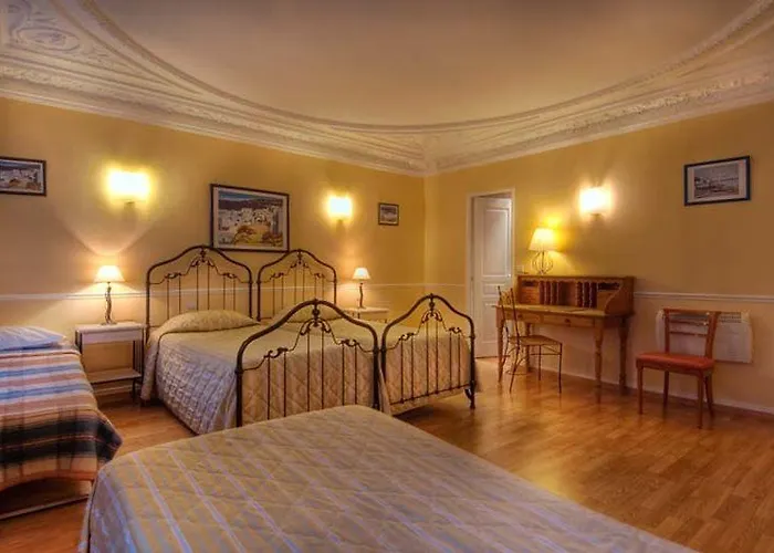 Claude Bernard Saint-germain Hotel 3*