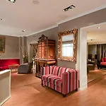 Claude Bernard Saint-germain Hotel 3*