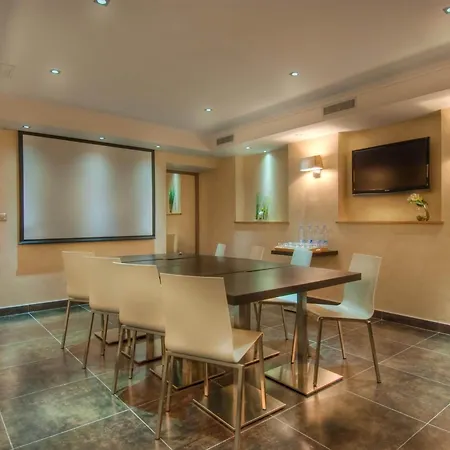 فندق كلود برنار سان جيرمان